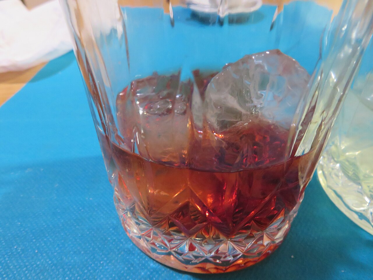 Pacharán con hielo