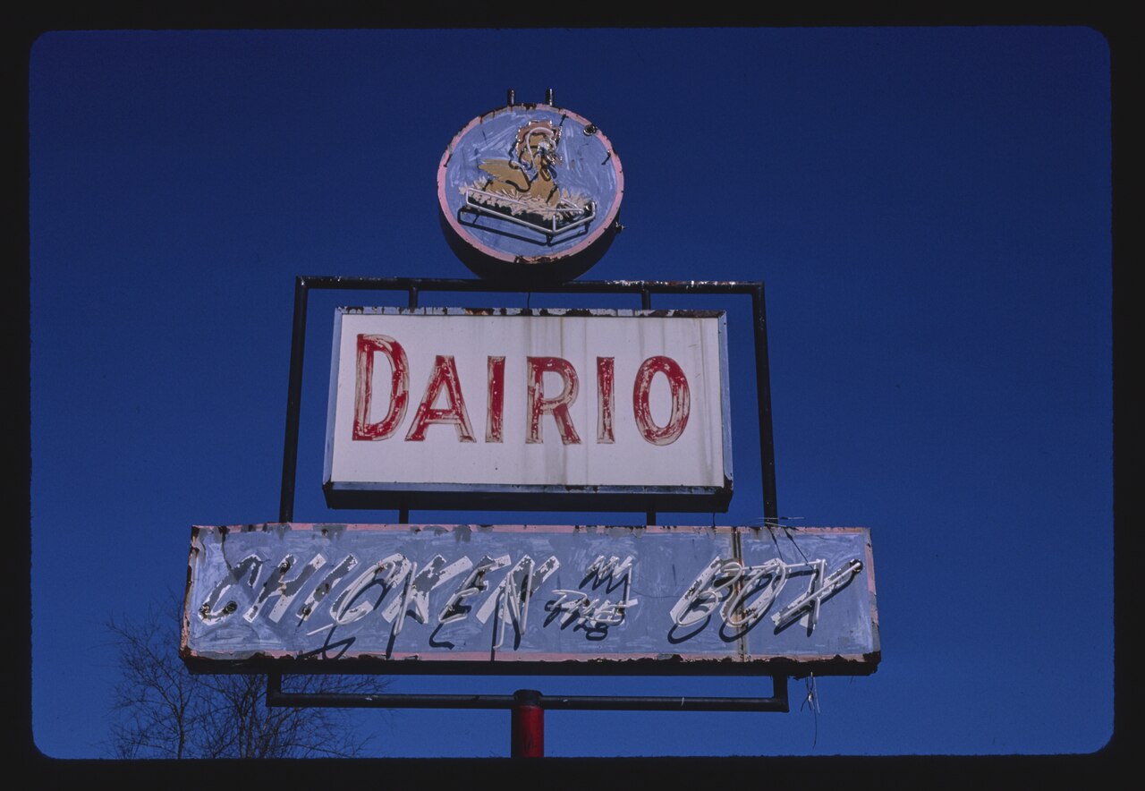 Title: Dario Chicken In-The Box sign, Rutherfordton, North Carolina
Physical description: 1 photograph : color transparency ;  35 mm (slide format).

Notes: Forms part of: John Margolies Roadside Amer