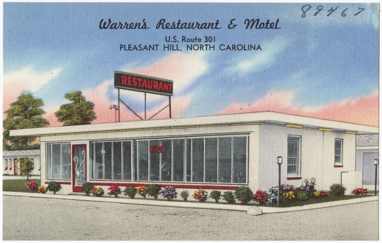 Linen postcard of Warren's Restaurant and Motel on U.S. Route 301 at Pleasant Hill, North Carolina.