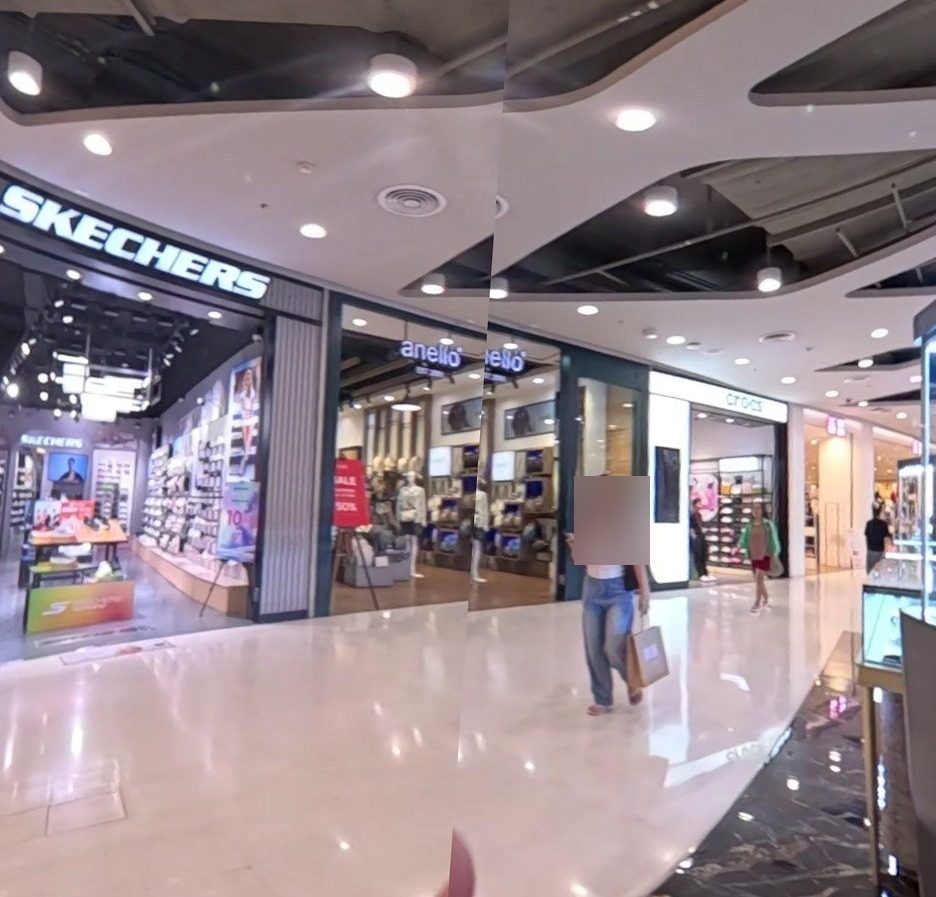 SKECHERS, shoe store
