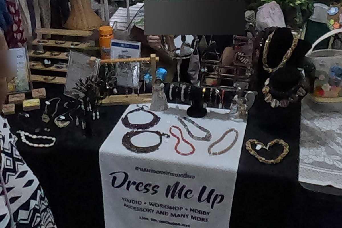 Dress Me Up at Chamcha Market, San Kamphaeng: beaded necklaces and handmade jewellery; workshops