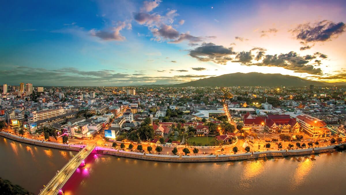 เชียงใหม่ยามเย็น · Chiang Mai at dusk