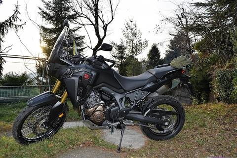 Honda CRF1000L Africa Twin - Modello 2016 con ABS e cambio meccanico.