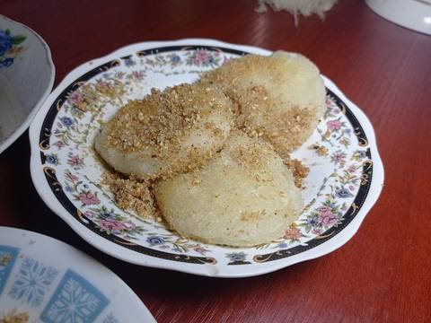 sticky rice / နှမ်းထောင်း ရှမ်းခေါပုတ်။