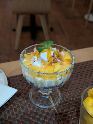 Thai Classic Mango & Sticky Rice with Coconut Ice Cream