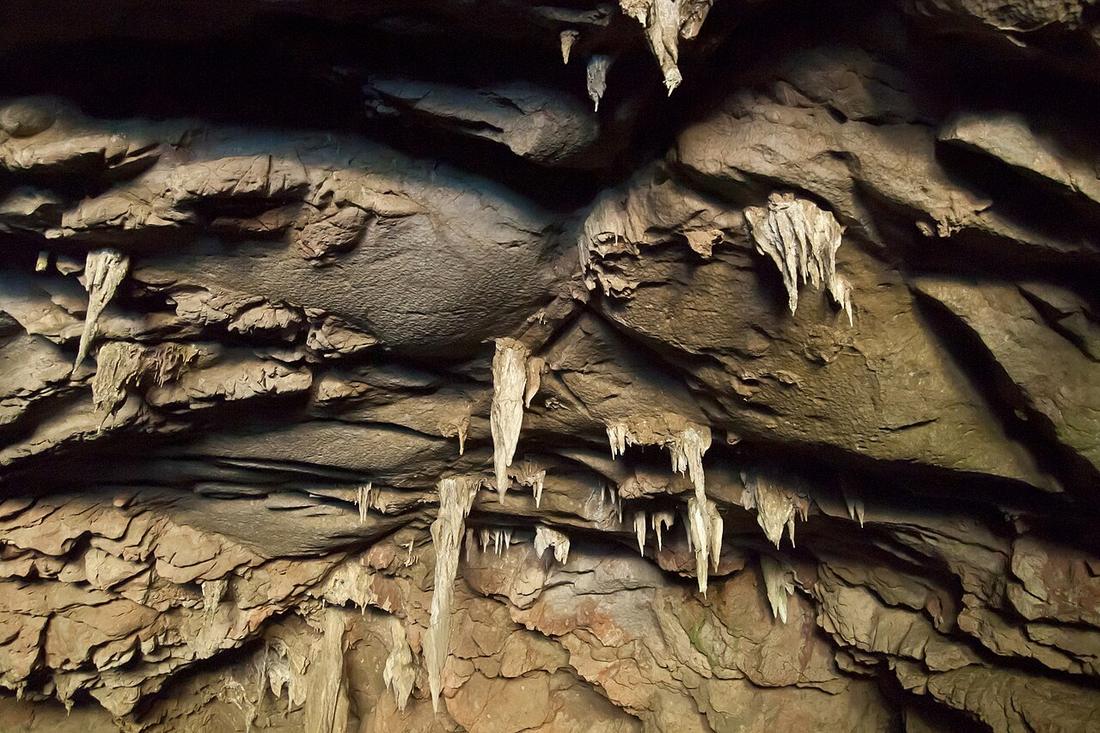 Nam Lod (cave), Tham Lot (cave), Mae Hong Son, Thailand. The Mae Lang River flows through the cave which is filled with stalactites and stalagmites.